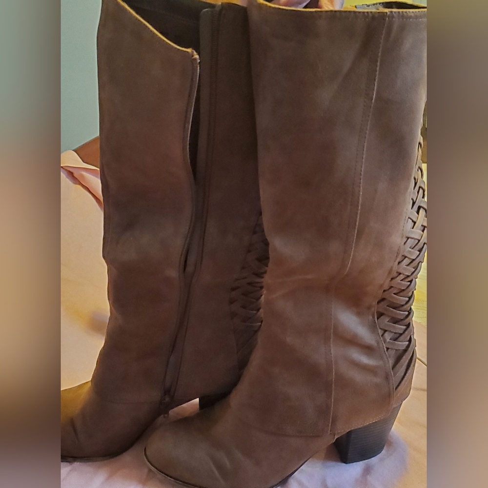 Fergalicious by Fergi Tootsie knee-high weaved heeled boot.
